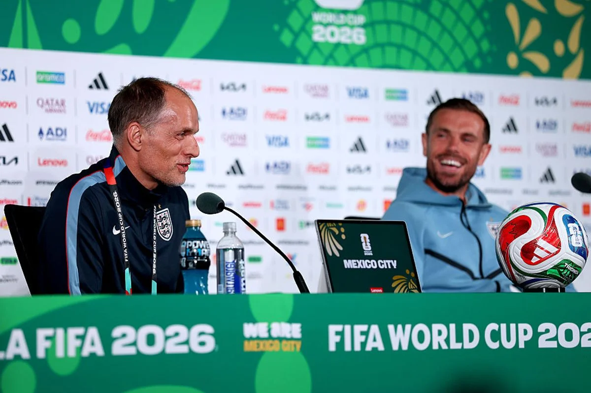 MEXICO CITY, MEXICO - JULY 04: Thomas Tuchel, Manager of England, and Jordan Henderson #14 of England speak to the media during a press conference ahead of the FIFA World Cup 2026 Round of 16 match between Mexico and England on July 04, 2026 in Mexico City, Mexico.  (Photo by Eddie Keogh - The FA/The FA via Getty Images)